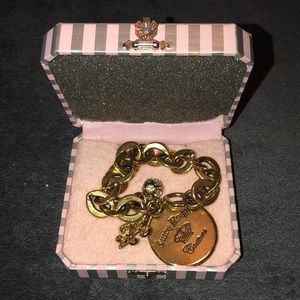 NEW IN BOX JUICY COUTURE BRACELET WITH LARGE TAG
